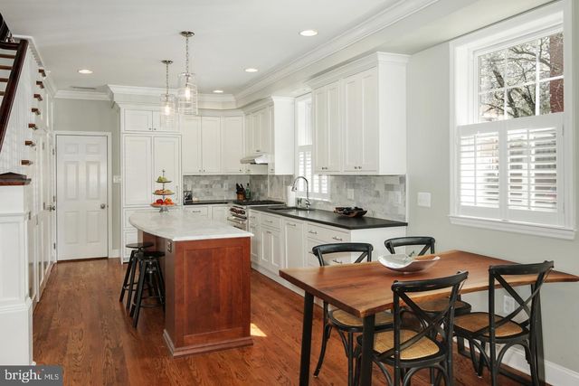 $935,000 | 2212 Race Street, Philadelphia, PA 19103