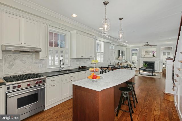 $935,000 | 2212 Race Street, Philadelphia, PA 19103