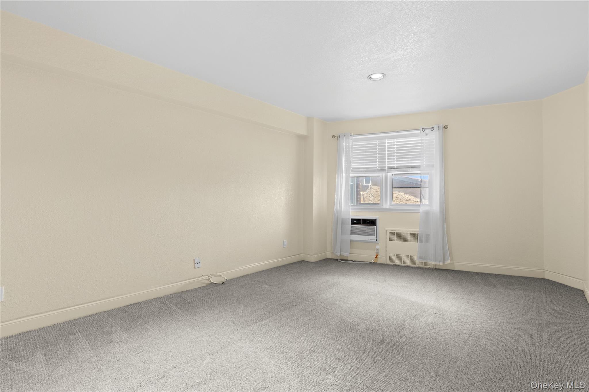 750 Shore Road, Unit 2G Long Beach, NY 11561 - Photo 19 of 46