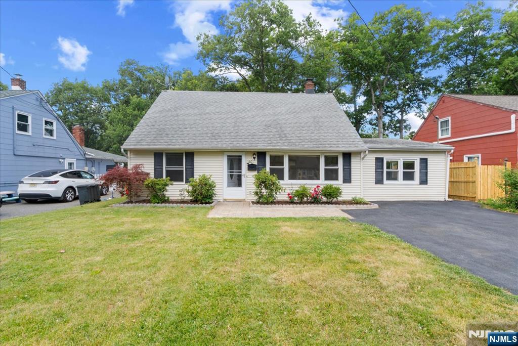 40 Hunterdon Road West Orange, NJ 07052 - Photo 1 of 29