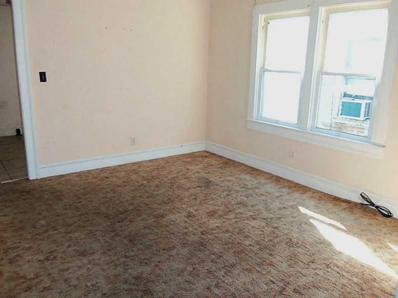 705 East Cecil Street Springfield, OH 45503 - Photo 4 of 15
