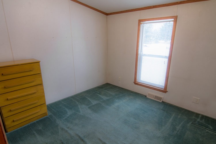 3146 Klender Road Rhodes, MI 48652 - Photo 16 of 32 1869661-15.JPG