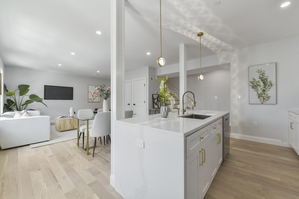 137 Falcon Street, Unit 4 Boston, MA 02128 - Photo 9 of 22