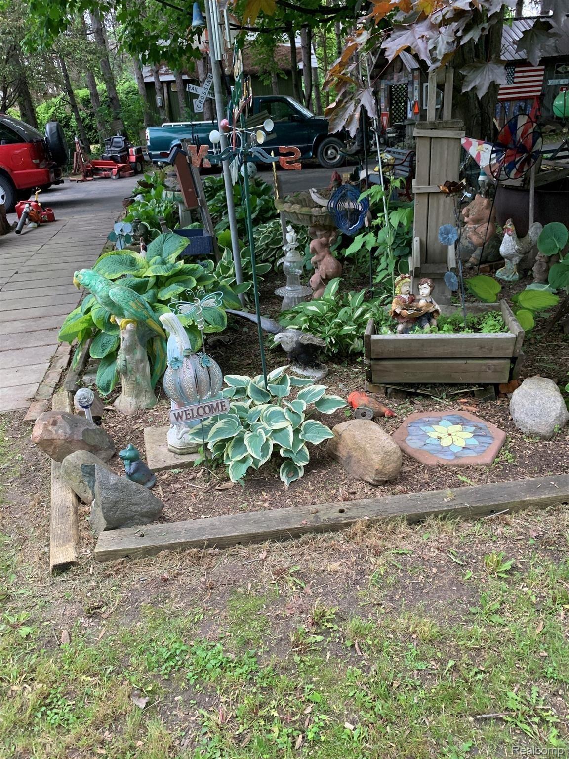 90 West Snover Road Mayville, MI 48744 - Photo 8 of 25 58138585620__AA675F2E-DDAD-49E7-9C26-3EA5E26B37C7.JPG