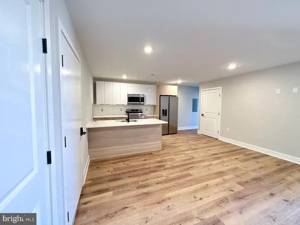 $1,840 | 1720 Master Street, Unit 1, Philadelphia, PA 19121