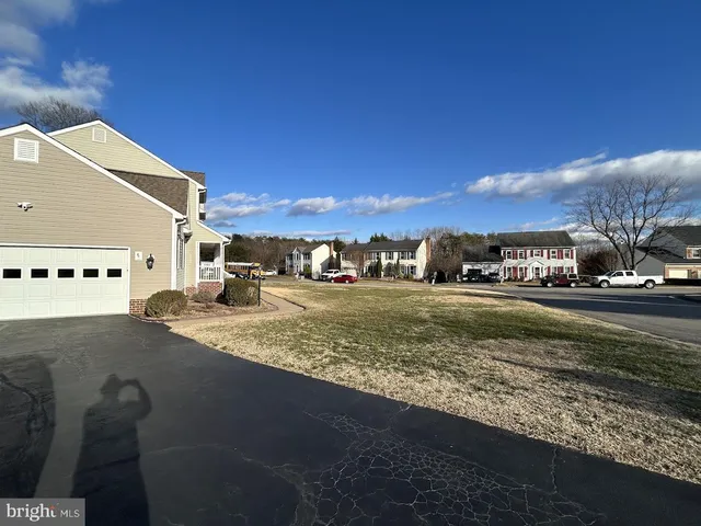 $3,500 | 10401 Bristol Court, Fredericksburg, VA 22408