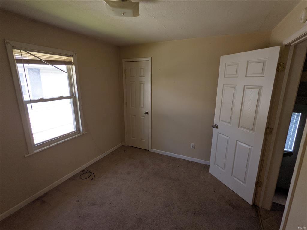 1125 Milton Road Alton, IL 62002 - Photo 7 of 13 Gallery Image 7