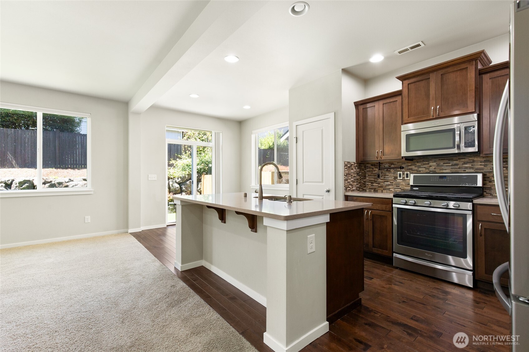 16314 5th Avenue Southeast Bothell, WA 98012 - Photo 7 of 36