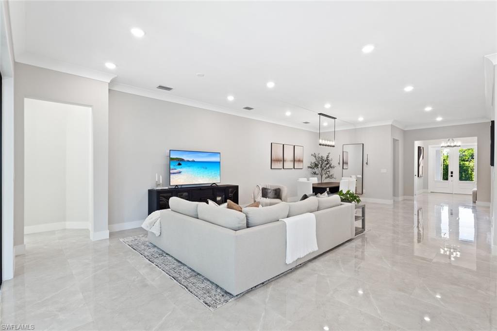 240 Allamanda Way Naples, FL 34114 - Photo 9 of 44