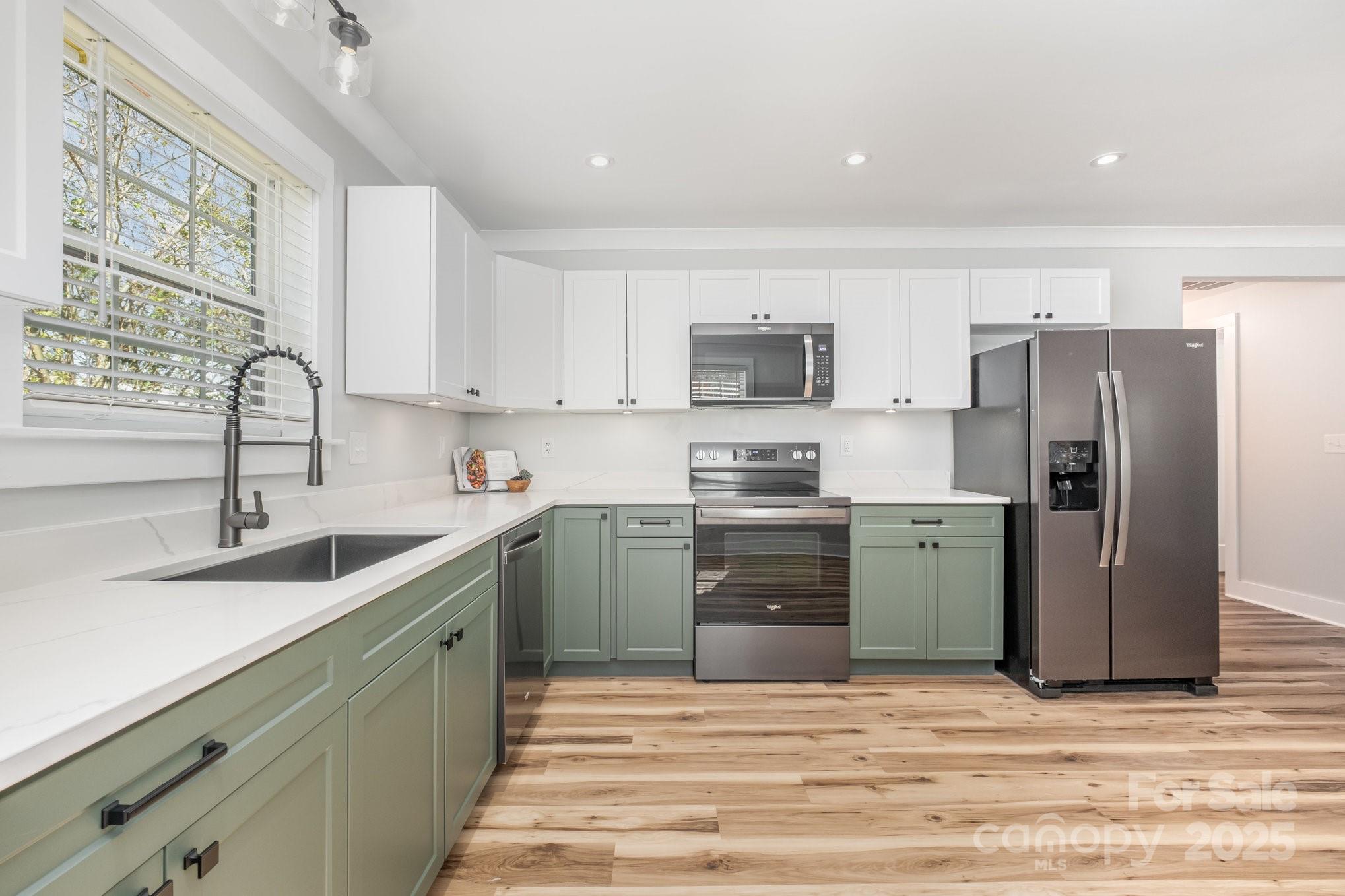 1402 Birch Street Kannapolis, NC 28081 - Photo 6 of 19