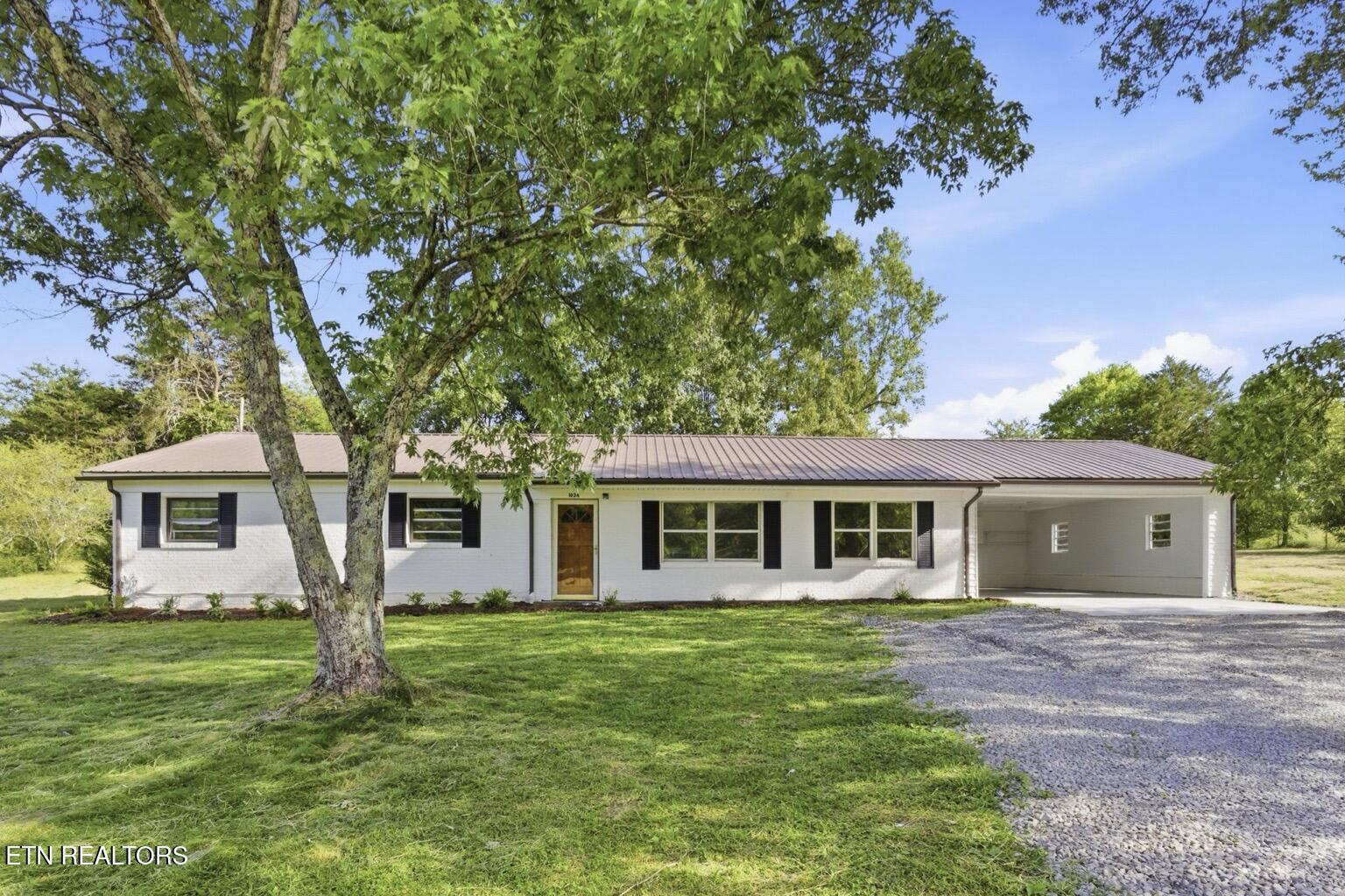 1024 Reagan Valley Road Tellico Plains, TN 37385 - Photo 5 of 42 wj2605156