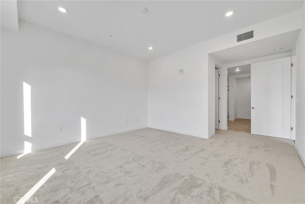 4302 Rivington Irvine, CA 92612 - Photo 33 of 63