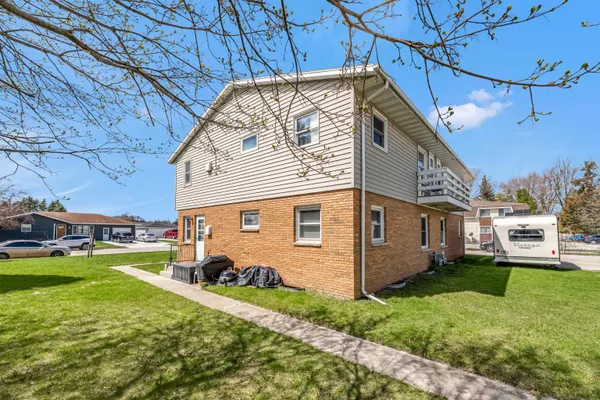 $450,000 | 1800 Jackson Street, New Holstein, WI 53061