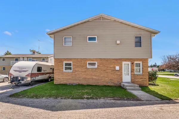 $450,000 | 1800 Jackson Street, New Holstein, WI 53061