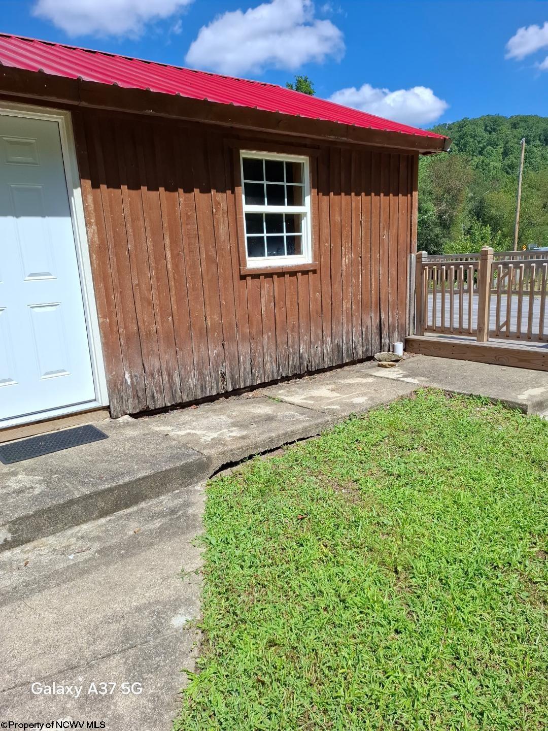 8248 Alton Ridge Road French Creek, WV 26218 - Photo 5 of 26 Gallery Image 5