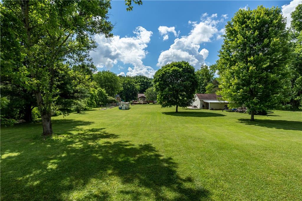 452 School Road Clinton, PA 15026 - Photo 6 of 25 Gallery Image 6
