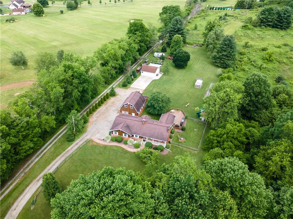 452 School Road Clinton, PA 15026 - Photo 7 of 25 Gallery Image 7