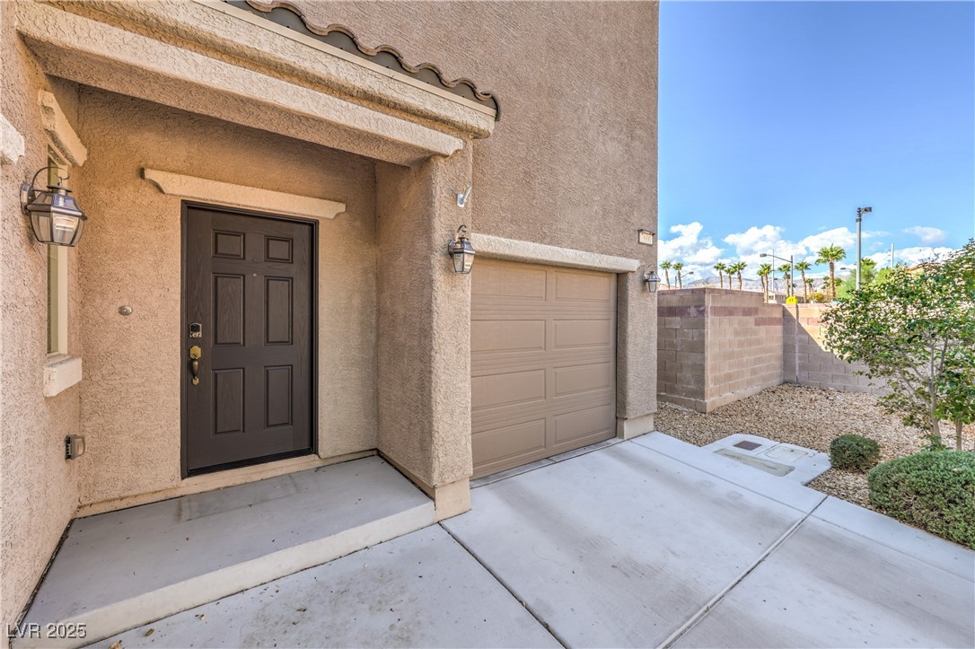 7600 Baluster Court Las Vegas, NV 89149 - Photo 3 of 52
