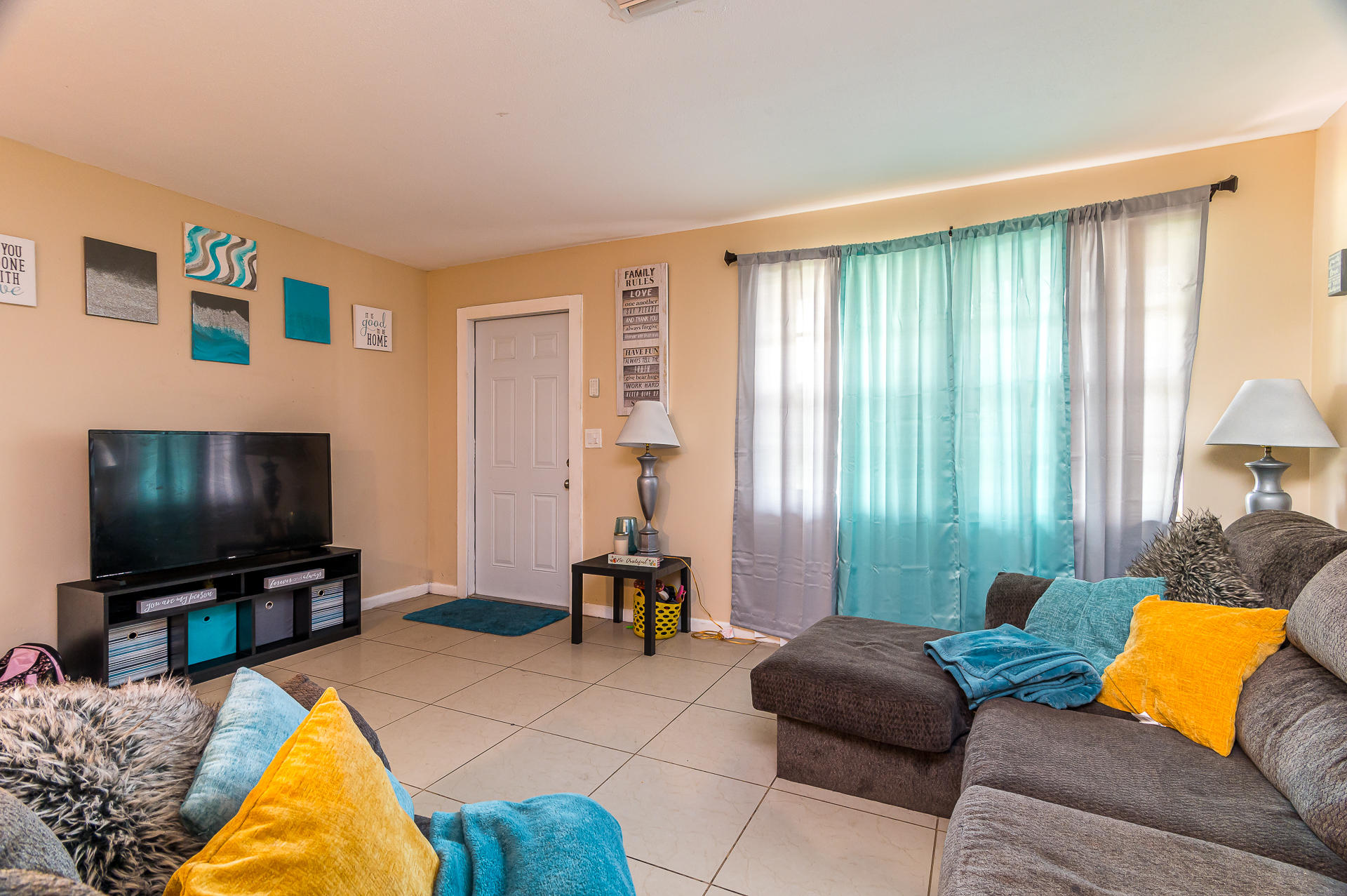 1130 West 1st Street Riviera Beach, FL 33404 - Photo 7 of 25 photo-22