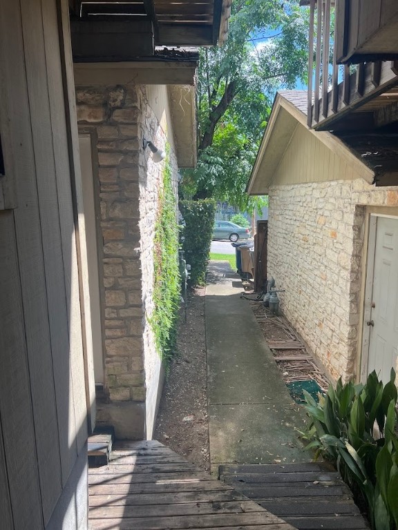 3000 South 1st Street, Unit 104 Austin, TX 78704 - Photo 30 of 31 a view of a pathway of a house