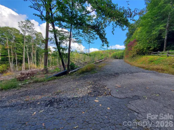 $105,000 | 0 Parkwood Hills, Unit 32, Spruce Pine, NC 28777