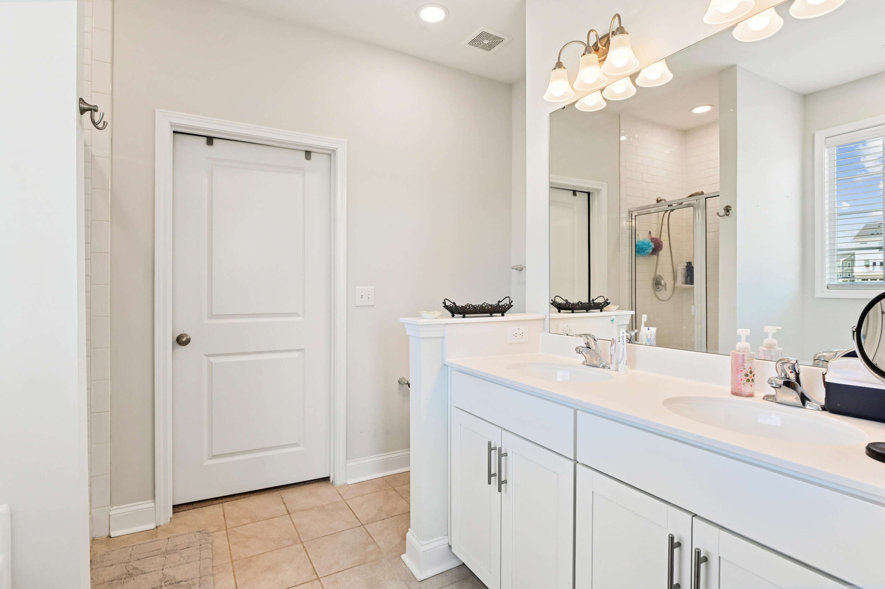 401 Stoneleigh Lane Moncks Corner, SC 29461 - Photo 17 of 32 Owner's Bathroom