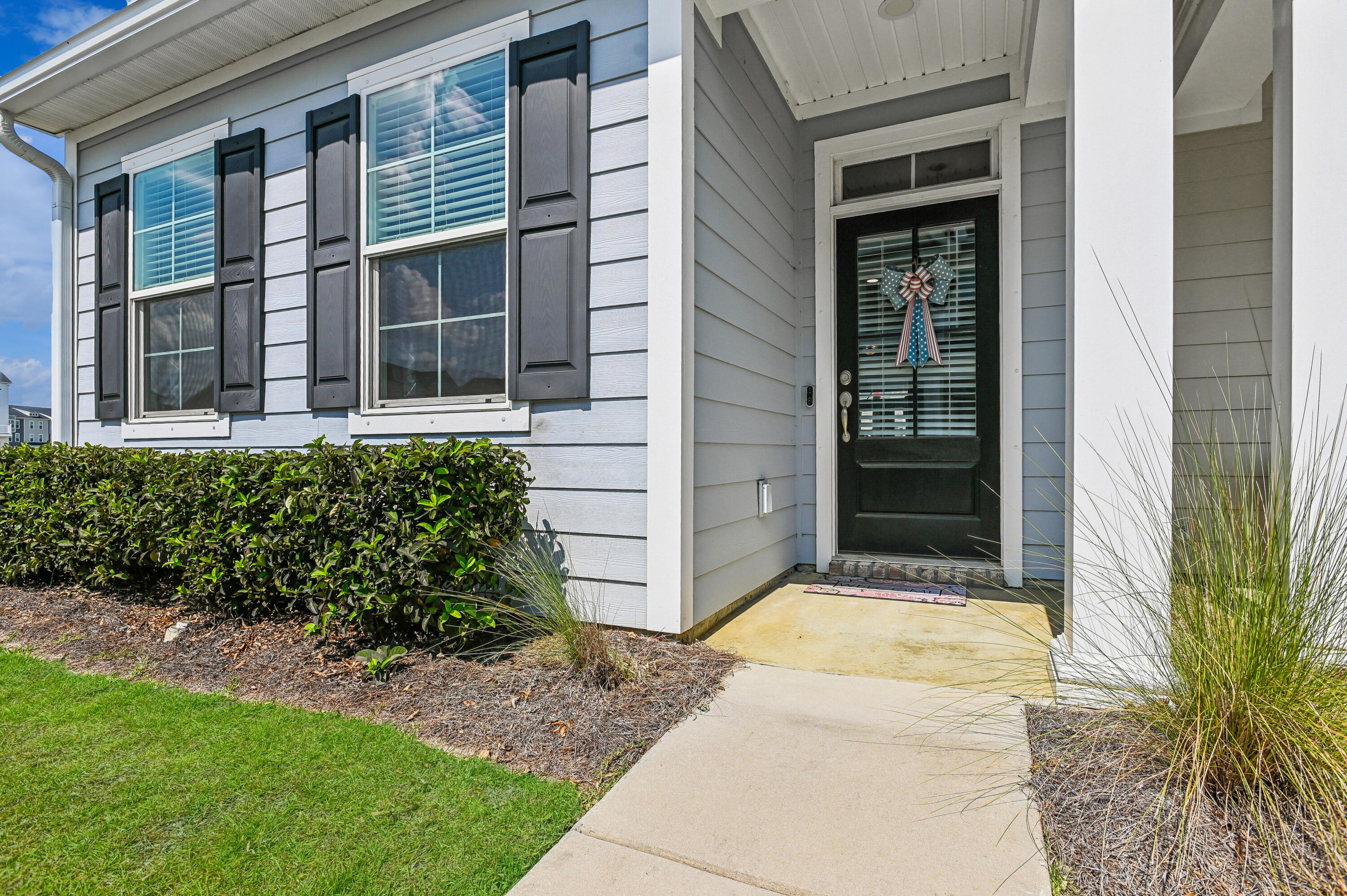 401 Stoneleigh Lane Moncks Corner, SC 29461 - Photo 2 of 32 Front-Porch