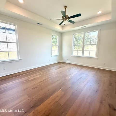 $388,900 | 970 Coahoma Court, Nesbit, MS 38651