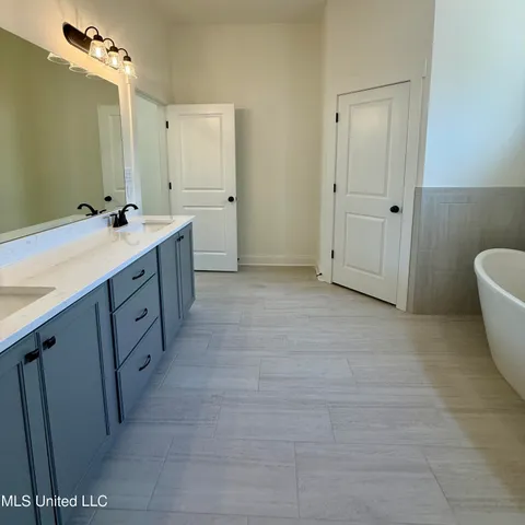 $388,900 | 970 Coahoma Court, Nesbit, MS 38651