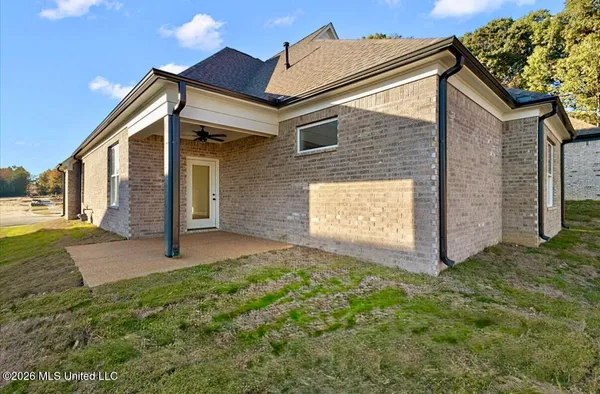 $388,900 | 970 Coahoma Court, Nesbit, MS 38651