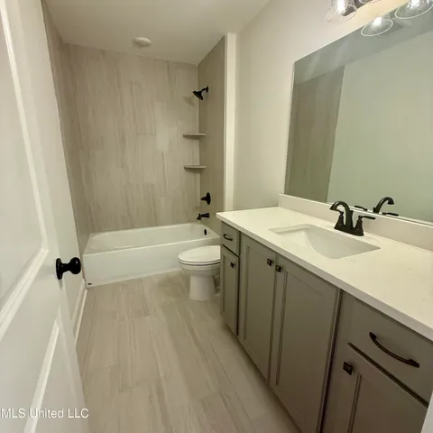 $388,900 | 970 Coahoma Court, Nesbit, MS 38651