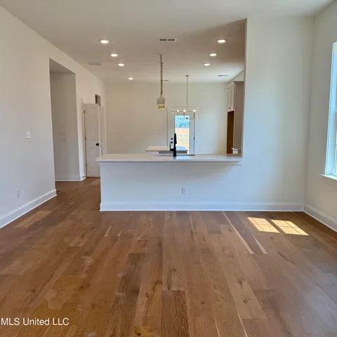 $388,900 | 970 Coahoma Court, Nesbit, MS 38651