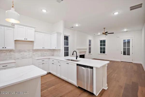 $388,900 | 970 Coahoma Court, Nesbit, MS 38651