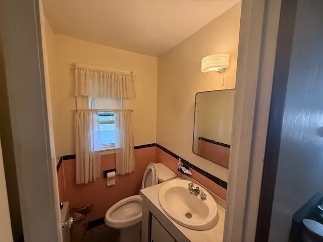 $399,900 | 32 Zenith Drive, Worcester, MA 01602