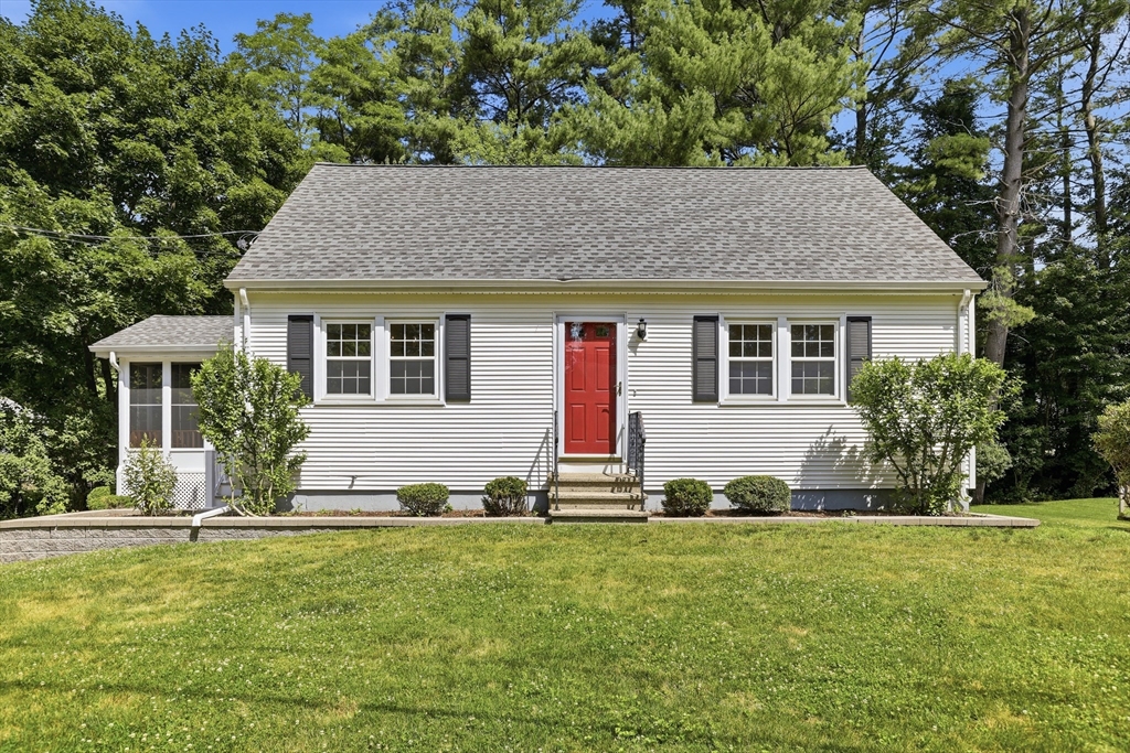 12 Hemlock Road Westford, MA 01886 - Photo 1 of 37