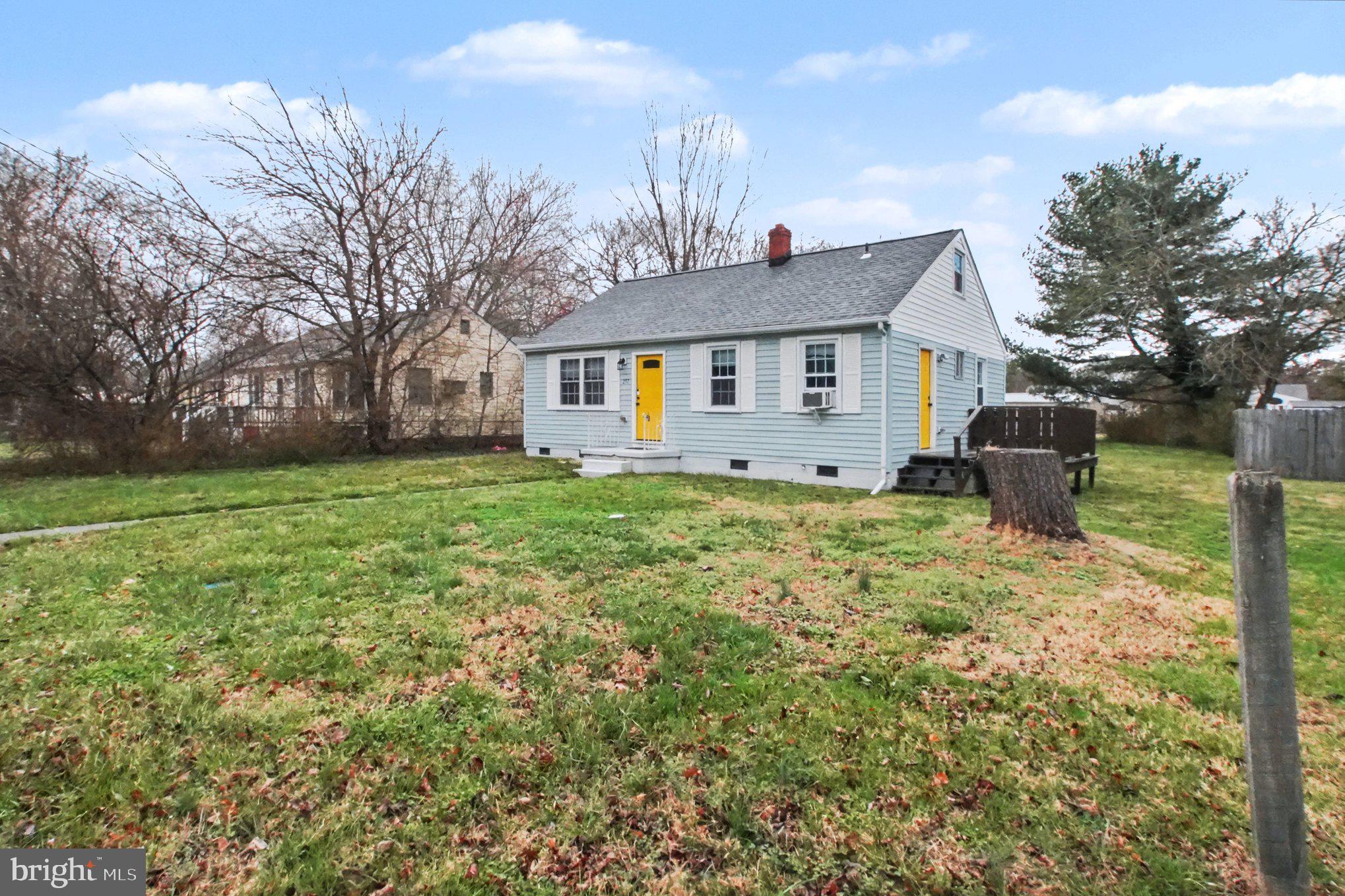 217 Locust Avenue Colonial Beach, VA 22443 - Photo 4 of 28