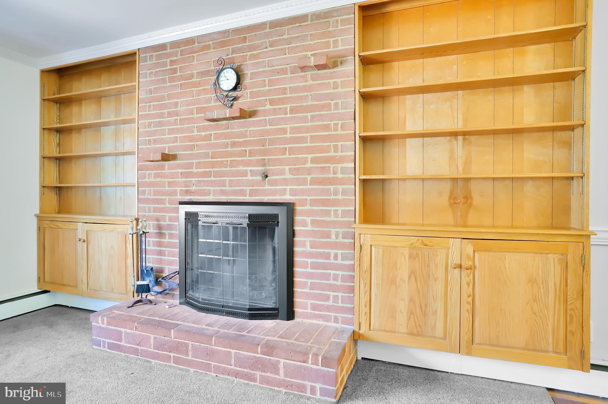 17915 Pin Oak Road Hagerstown, MD 21740 - Photo 3 of 40 Gallery Image 3