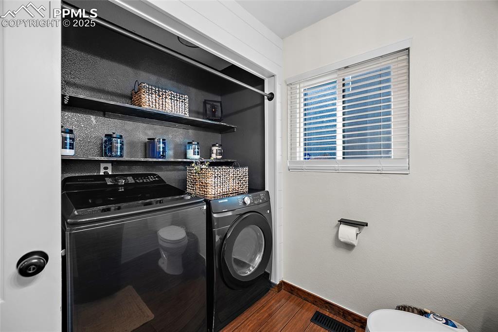 7015 Reunion Circle Fountain, CO 80817 - Photo 9 of 41 a kitchen with a stove and a refrigerator