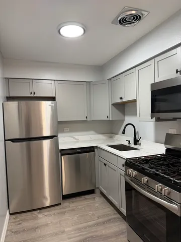 $199,000 | 5506 Lincoln Avenue, Unit 512, Morton Grove, IL 60053