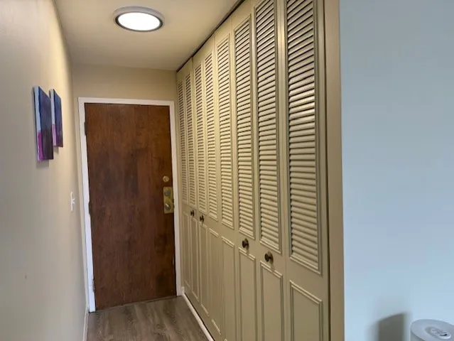 $199,000 | 5506 Lincoln Avenue, Unit 512, Morton Grove, IL 60053