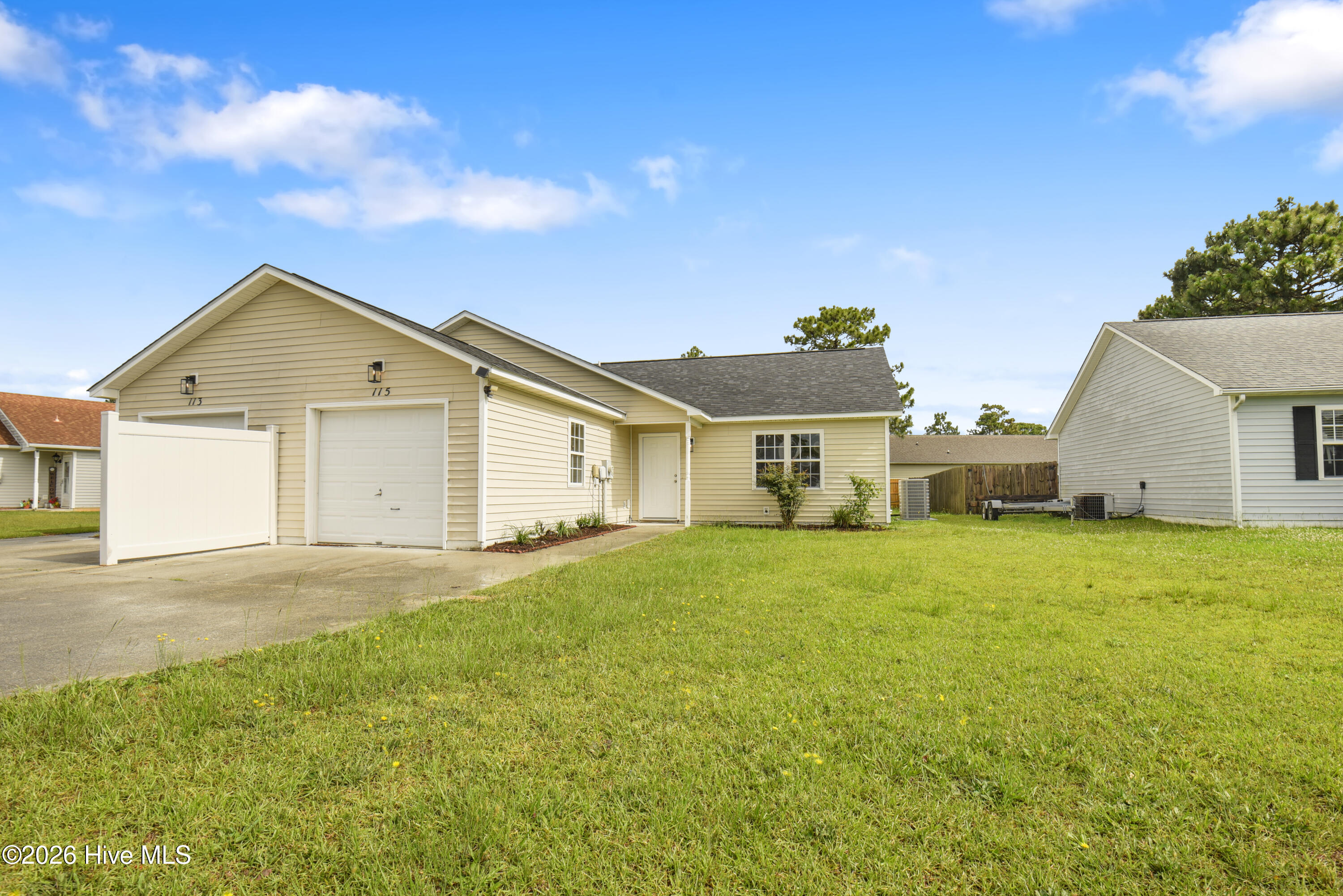 115 Charlton Road Hubert, NC 28539 - Photo 2 of 14