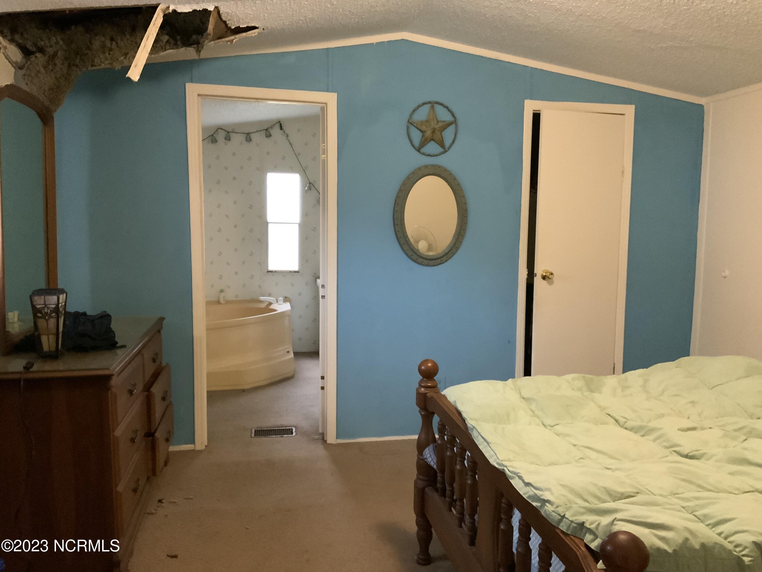 210 Trout Street Holly Ridge, NC 28445 - Photo 5 of 8 435F7854-2DA7-49DC-B654-5515A0610F8D
