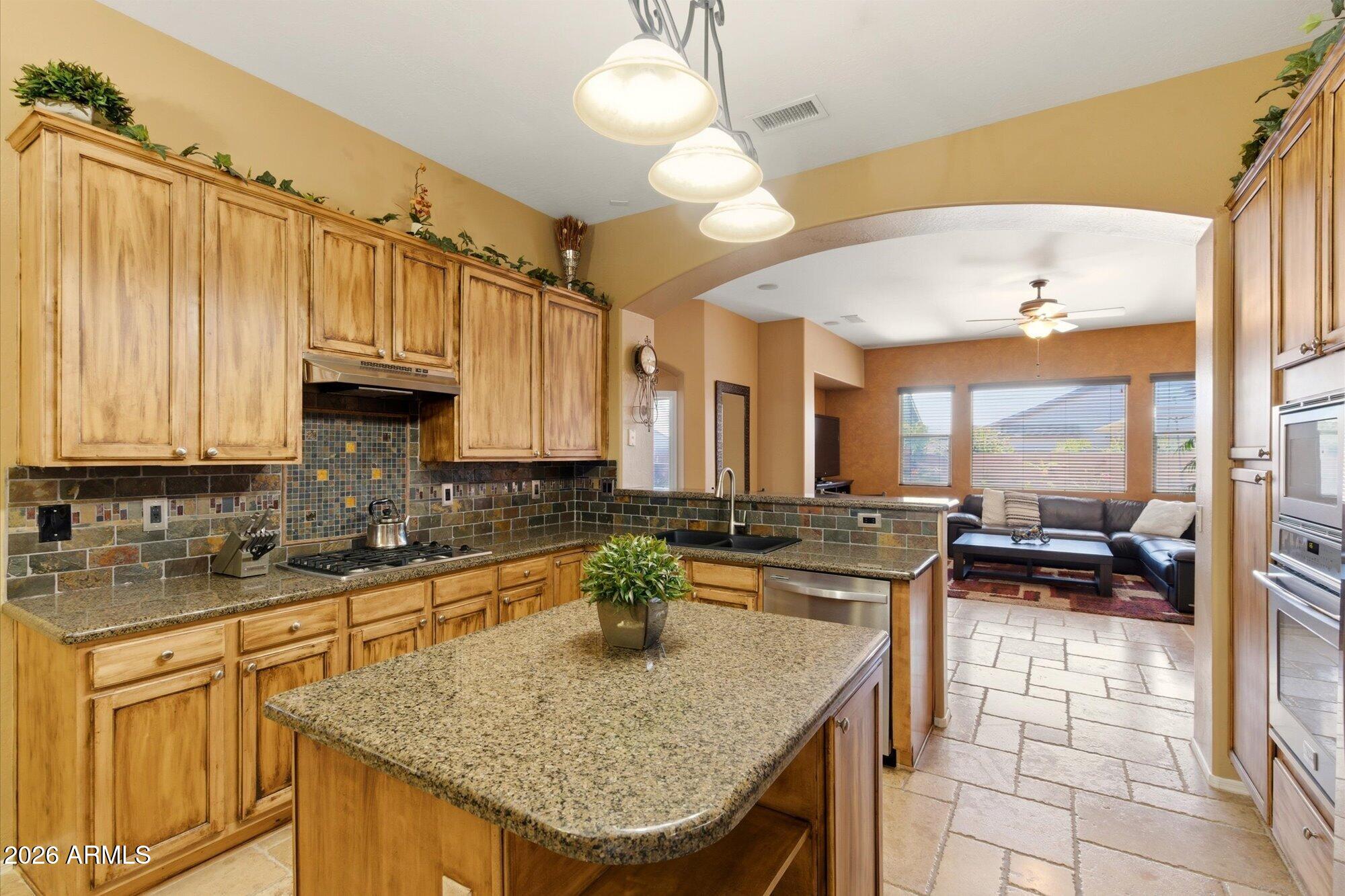 4821 East Kirkland Road Phoenix, AZ 85054 - Photo 12 of 29 10-