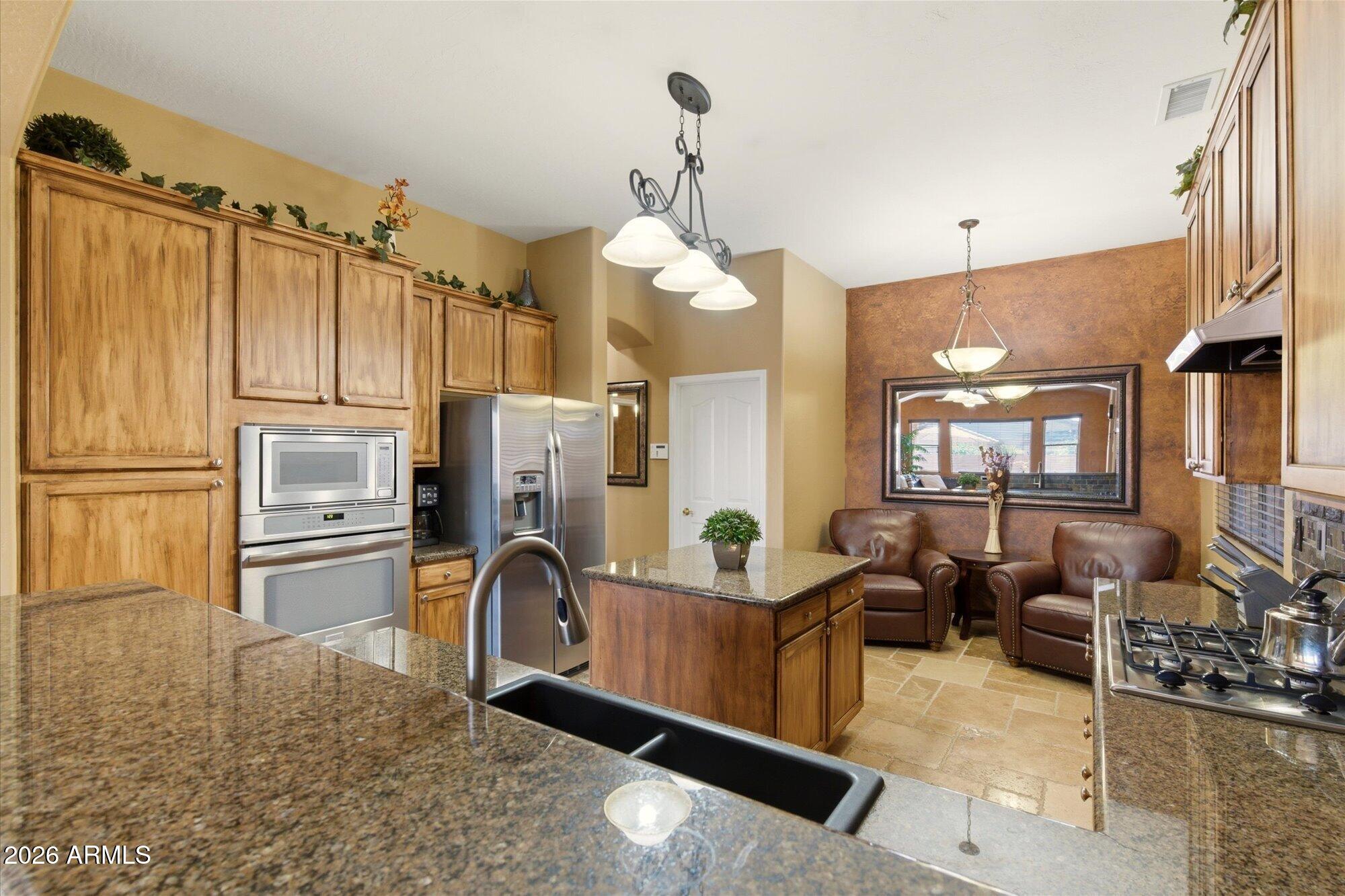 4821 East Kirkland Road Phoenix, AZ 85054 - Photo 13 of 29 09-