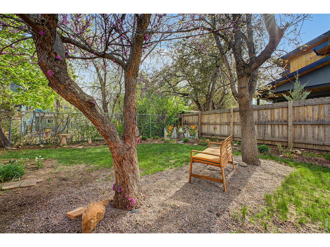 1453 Chestnut Place Boulder, CO 80304 - Photo 28 of 32 Private Back Yard