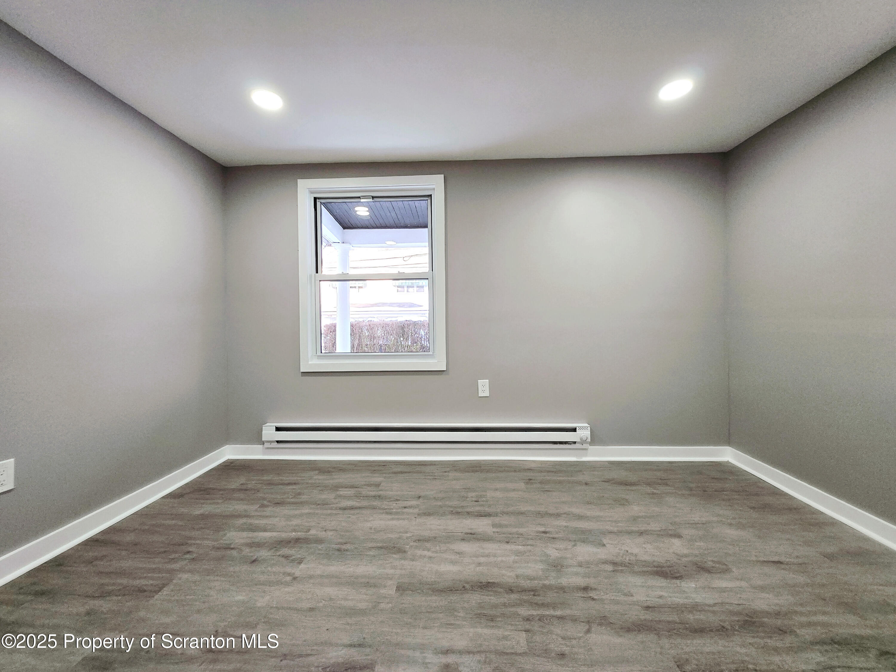 1215 Eynon Street Scranton, PA 18504 - Photo 13 of 25 1000008807