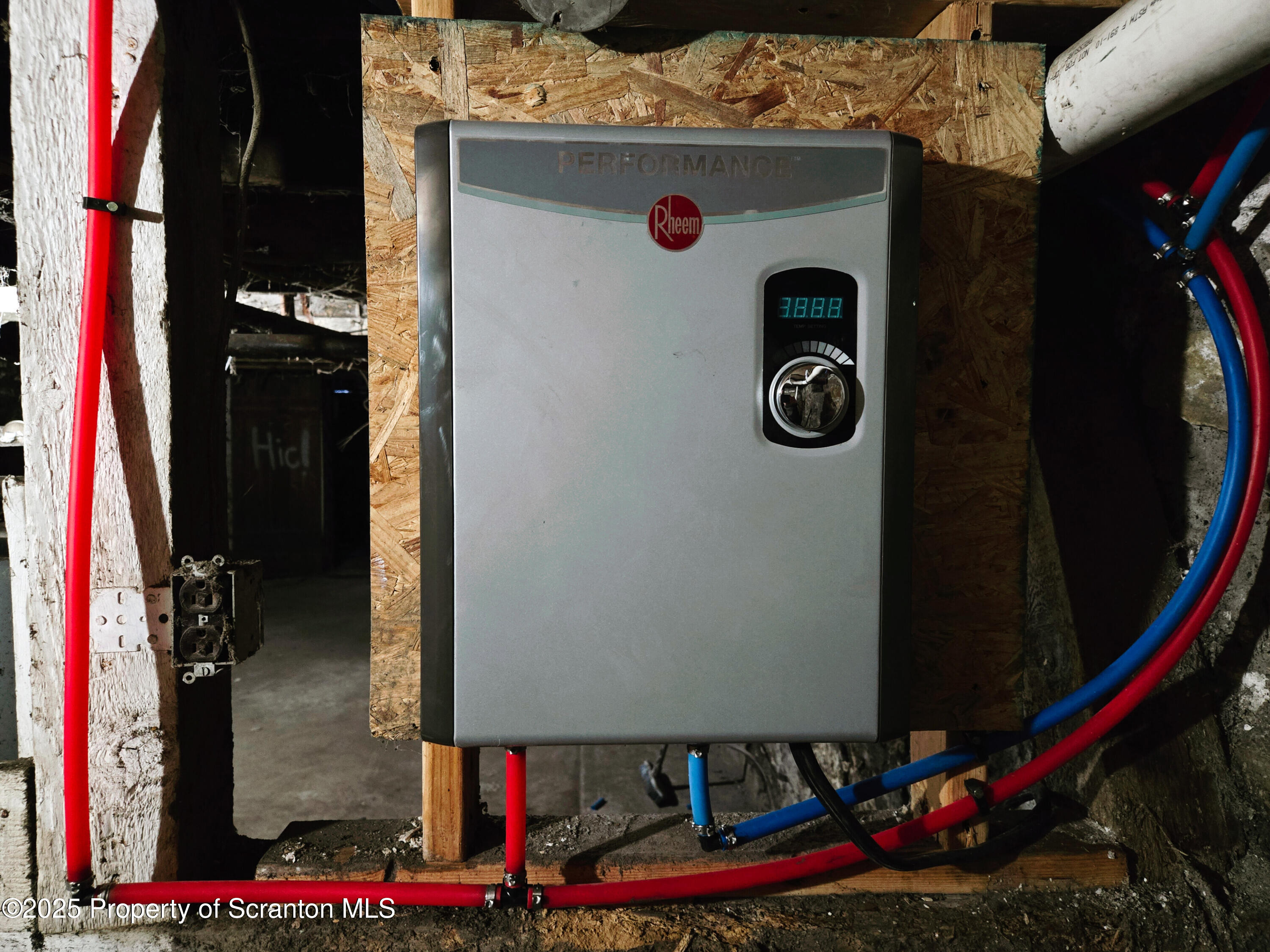 1215 Eynon Street Scranton, PA 18504 - Photo 29 of 32 a close up of a storage