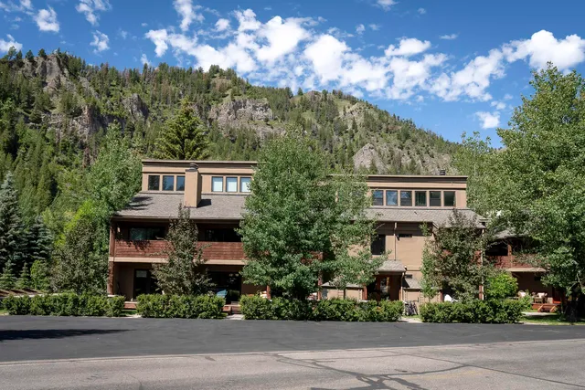 $1,195,000 | 126 Bird Drive, Unit 6, Ketchum, ID 83340