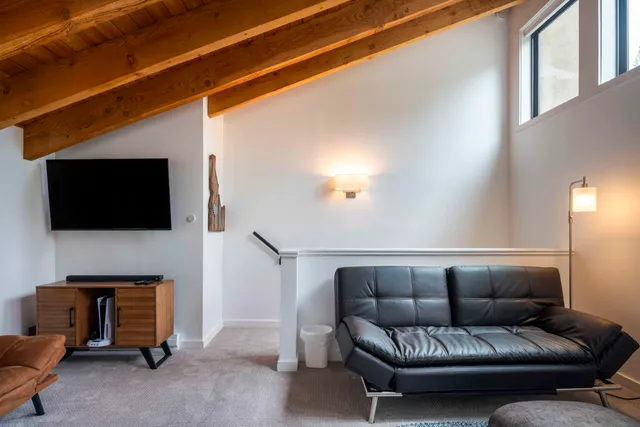 $1,195,000 | 126 Bird Drive, Unit 6, Ketchum, ID 83340