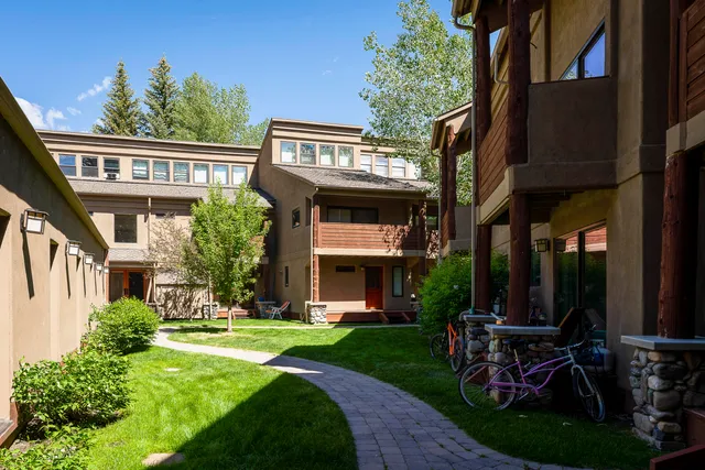 $1,195,000 | 126 Bird Drive, Unit 6, Ketchum, ID 83340